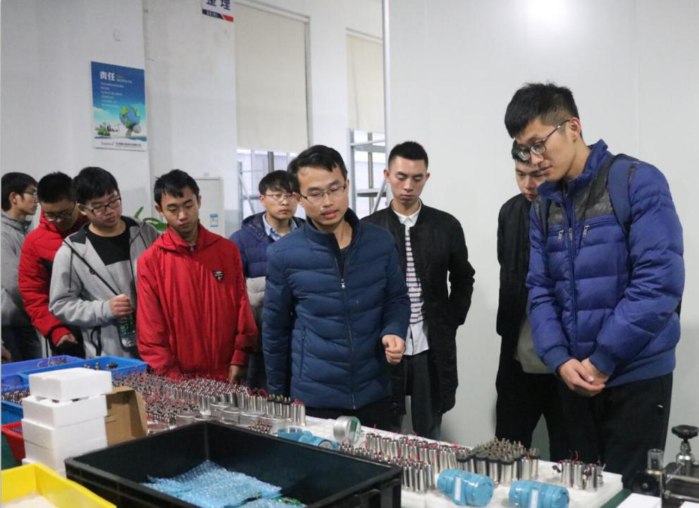 浙江水利水電學院師生到訪美控